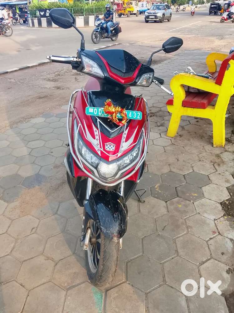 Okinawa i praise electric scooter good condition for sale at Rs 40000