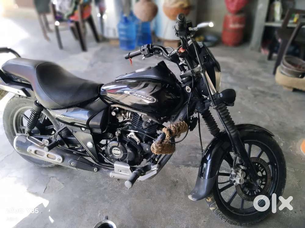 Avengers street 180 black