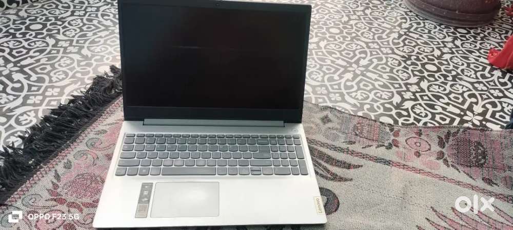 Brand new condition lenovo laptop with new bag with keyboard and mouse