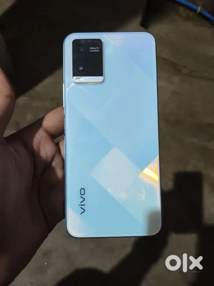 Vivo v2143 phone selling
