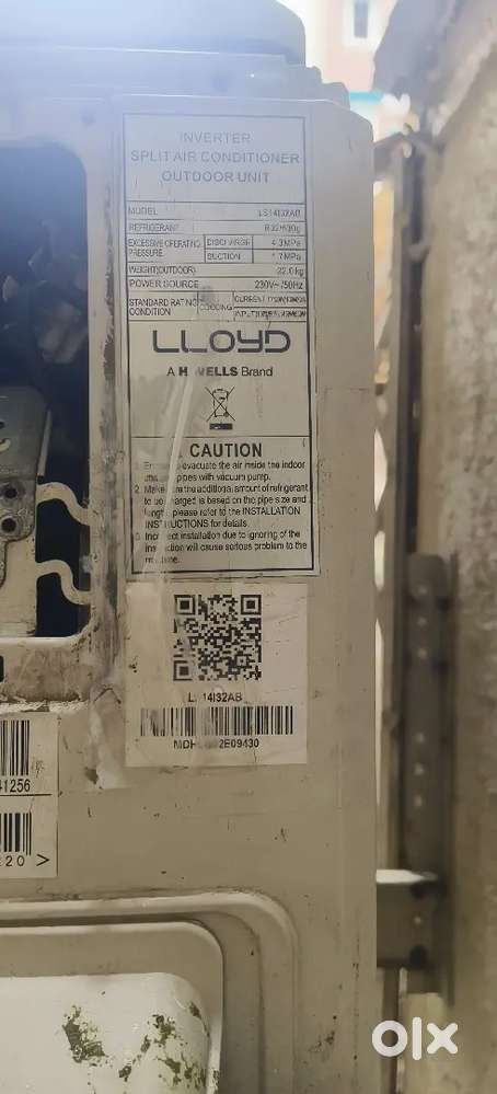 LLoyds Split ac 1.2 T