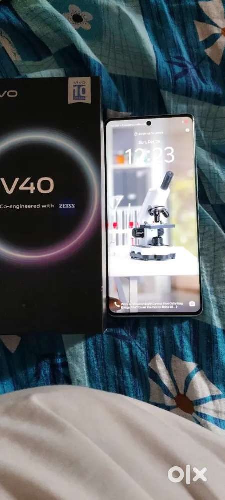 Vivo V40 8Ram 256 Rom Excellent condition with all accessories