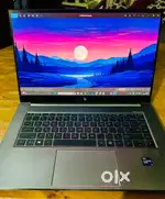 HP ZBook Studio G8 Mobile Workstation i9-11950h , 32 GB Ram 1 TB ssd