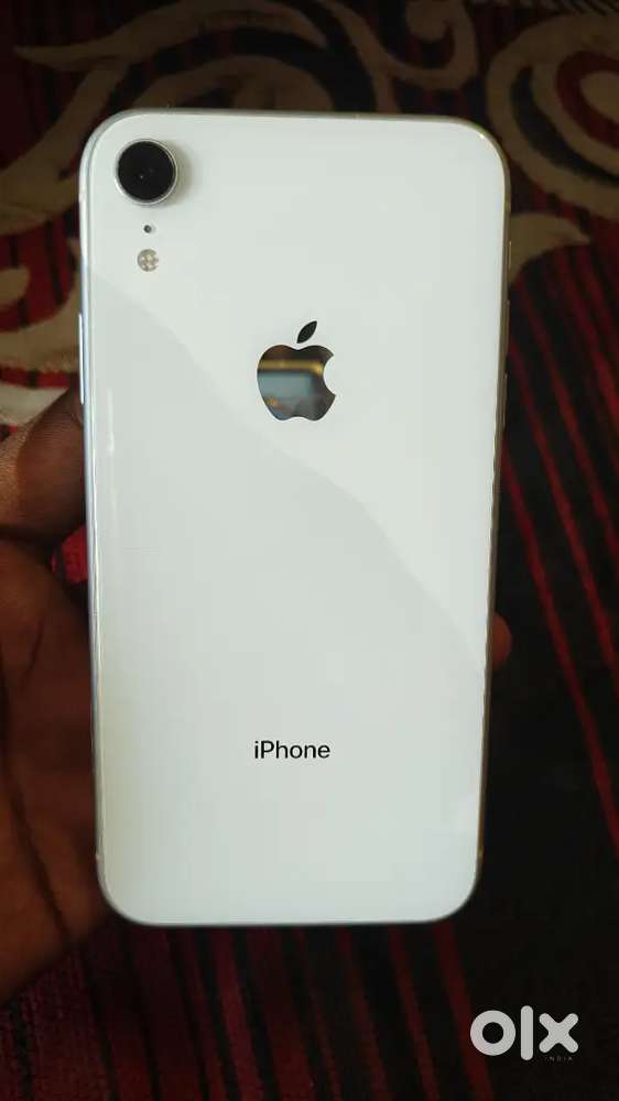 I phone xr well condition 64 gb