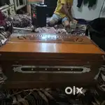 New very high  standards Harmonium