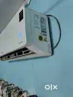 Samsung 1.5 ton inverter AC 5 star with V guard stabilizer with bill.