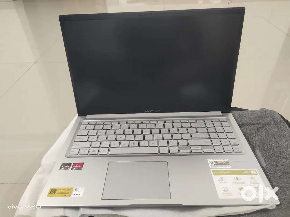 New laptop before 1 month