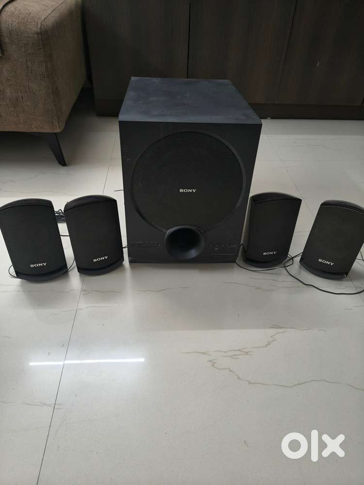 Sony 4+1 home theatre speakers