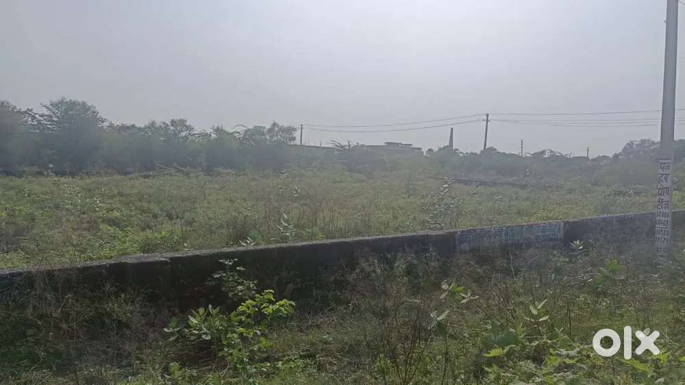 One commercial mix use plotfor sale 11.40Cr.