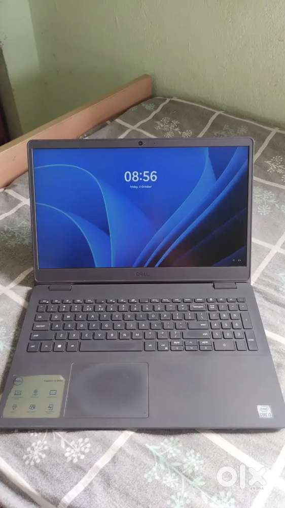 Dell  Inspiron 15 3000 Intel core i3  ssd-256 and 1TB HDD.  8GB RAM