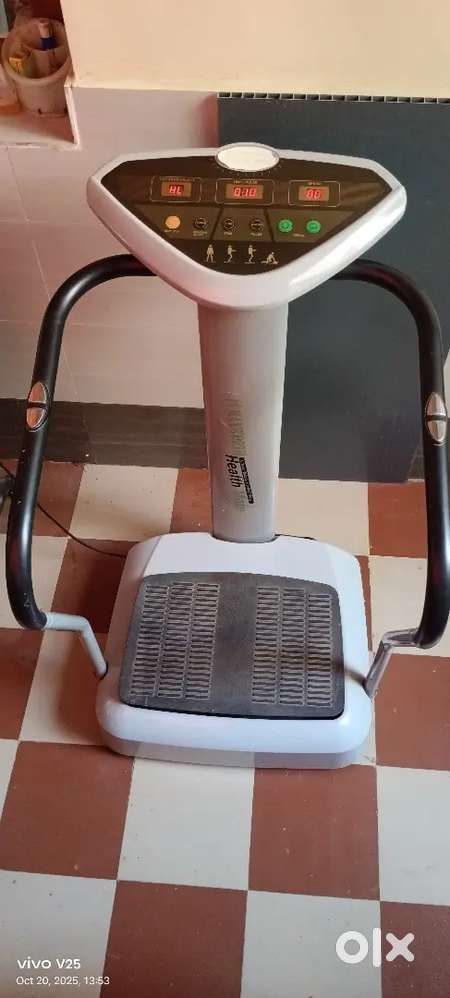 Vibration plate excercise machine for gym and indoor