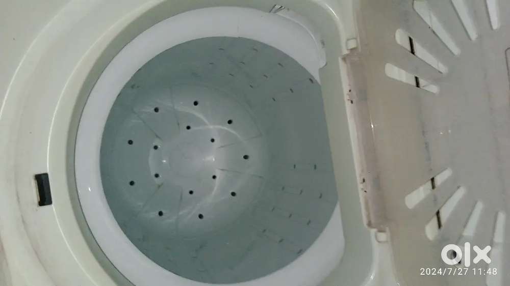 Washing machine and sweing machine