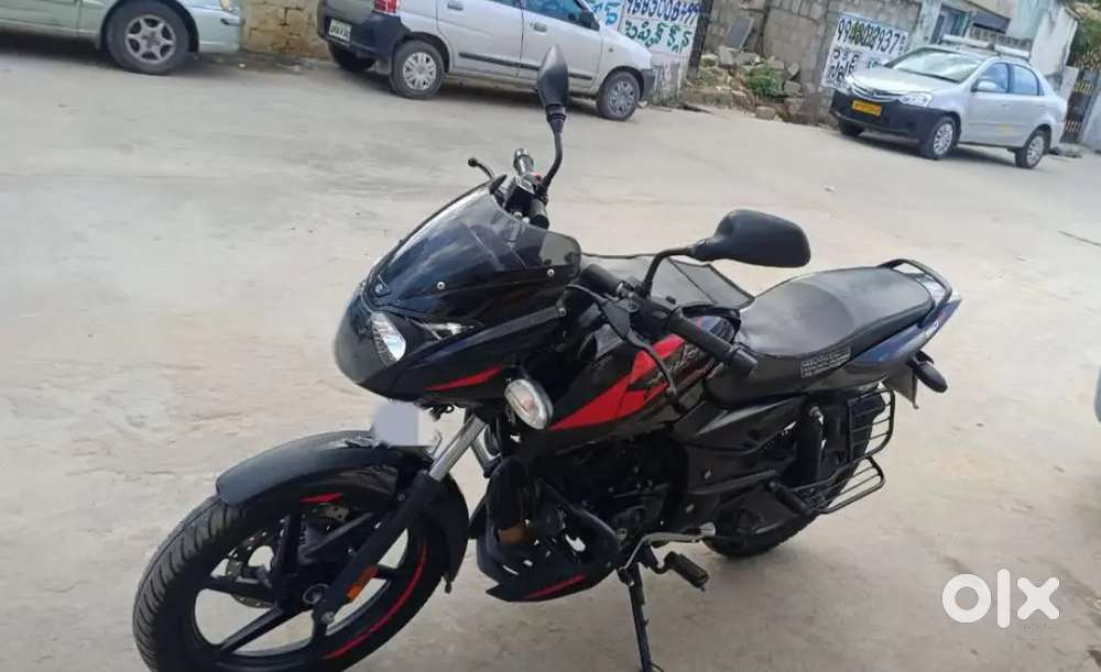 Bajaj Pulsar 150 cc bike