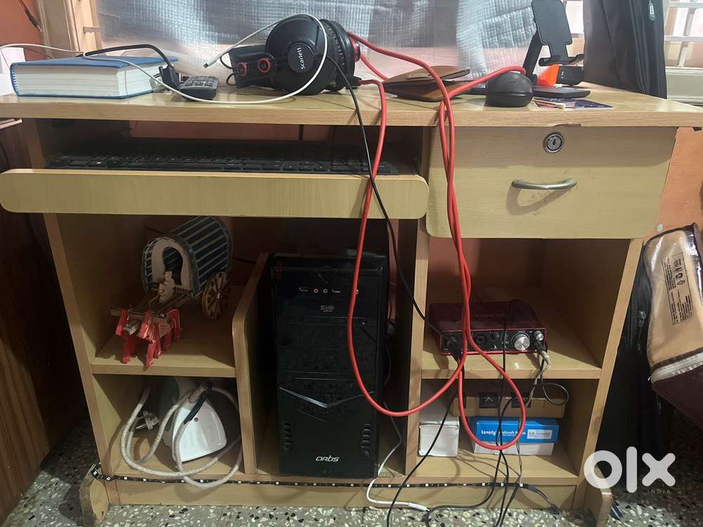 Computer Table