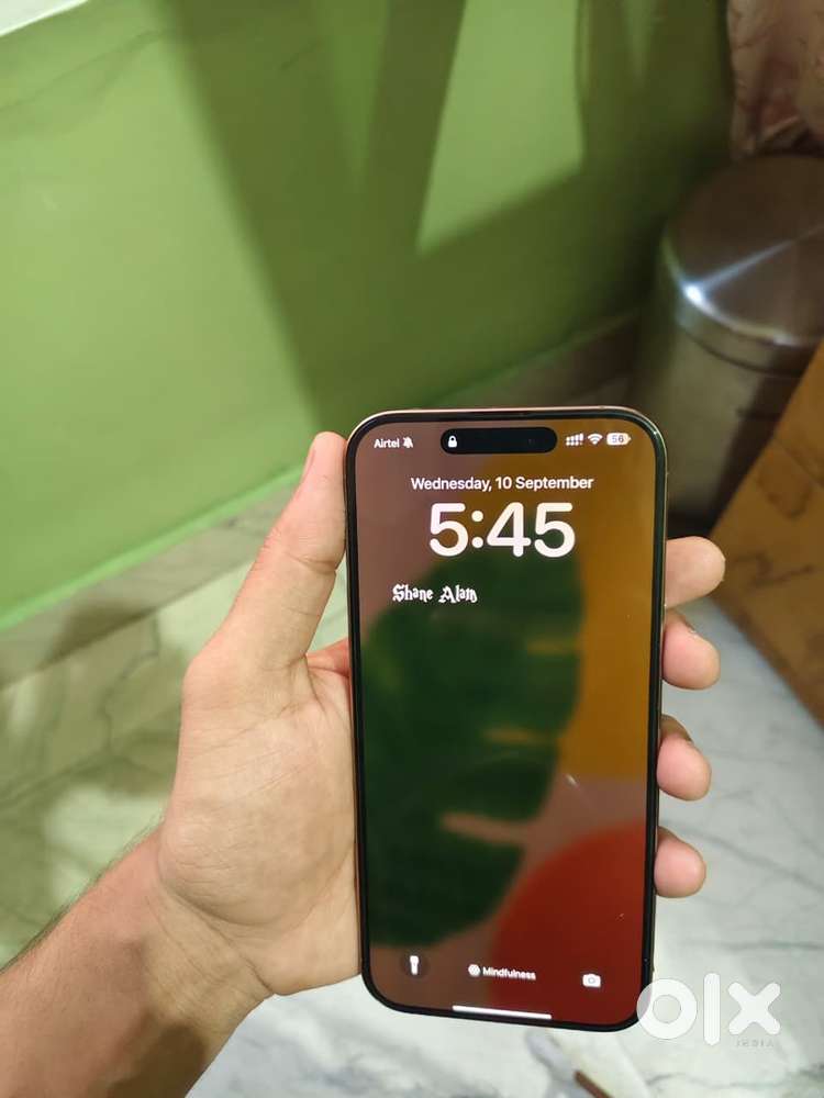 Iphone 16 pro max 256 GB under warranty