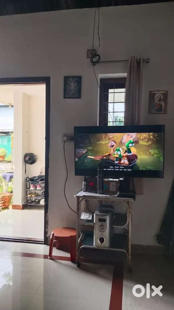 3 bed room one common bathroom and one bathroom outside - 5.5 cent