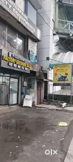 എറണാകുളം സിറ്റിയിലെഏറ്റവും വലിയയൂസ്ഡ്/ഫാക്ടറി സെക്കൻ്റ്ഷോറും