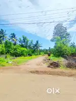പിൻകുളം *ബസ് റൂട്ടിൽ നിന്ന് 150 m