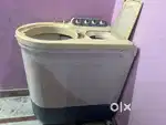 Selling my Whirlpool 8.2 kg Semi-Automatic Top Load Washing Machine wi