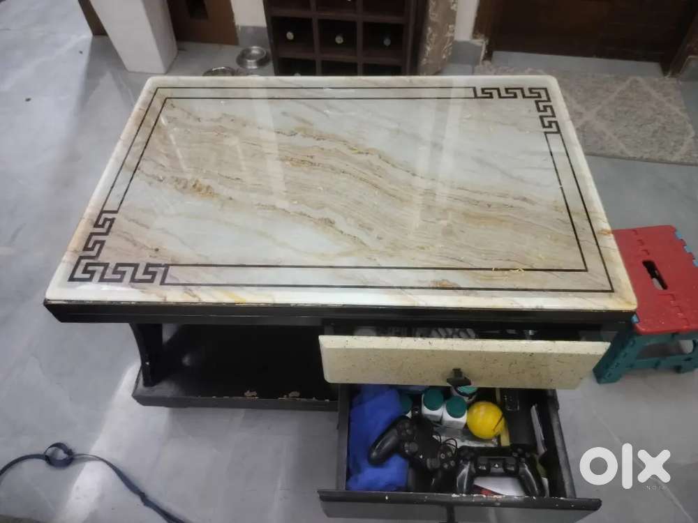 Furniture  Centre table