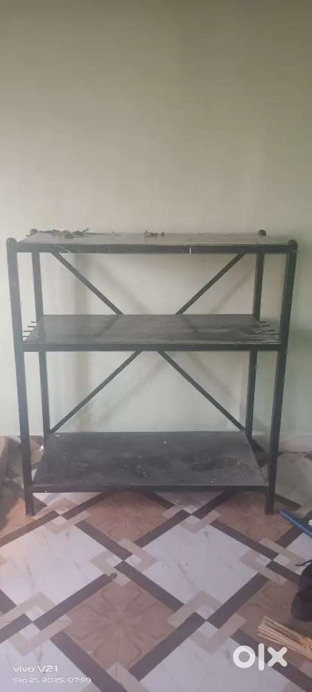 Heavy  Iron metal multipurpose rack with weight approx 40 kg hai