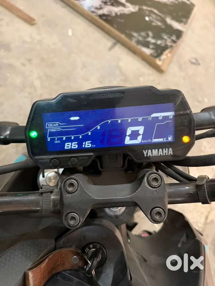 Yamaha MT urgent sale money problem money problem