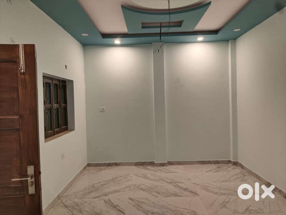 1 bhk, balcony, kitchen, and a huge hall for rent