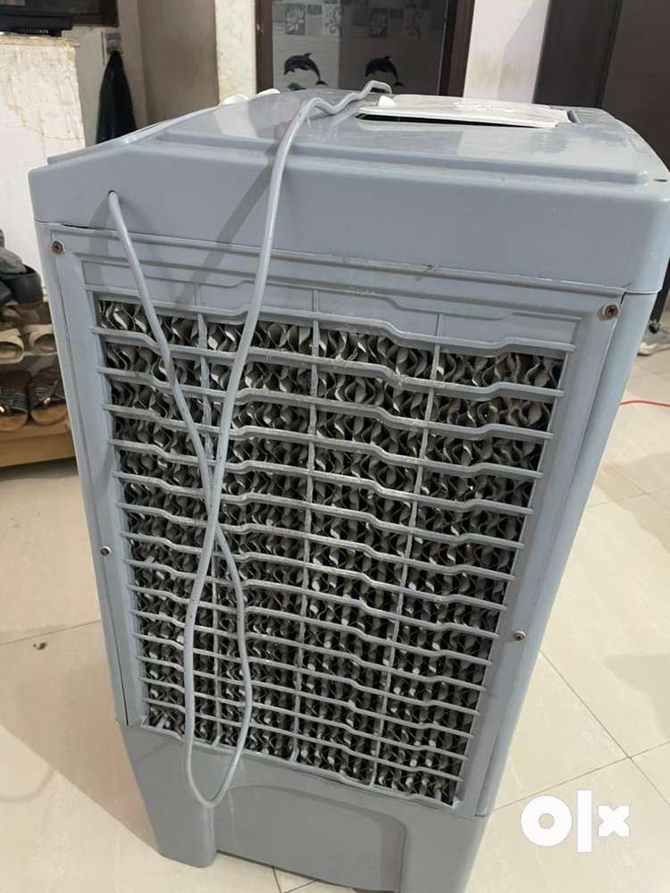 Cooler-in good condition