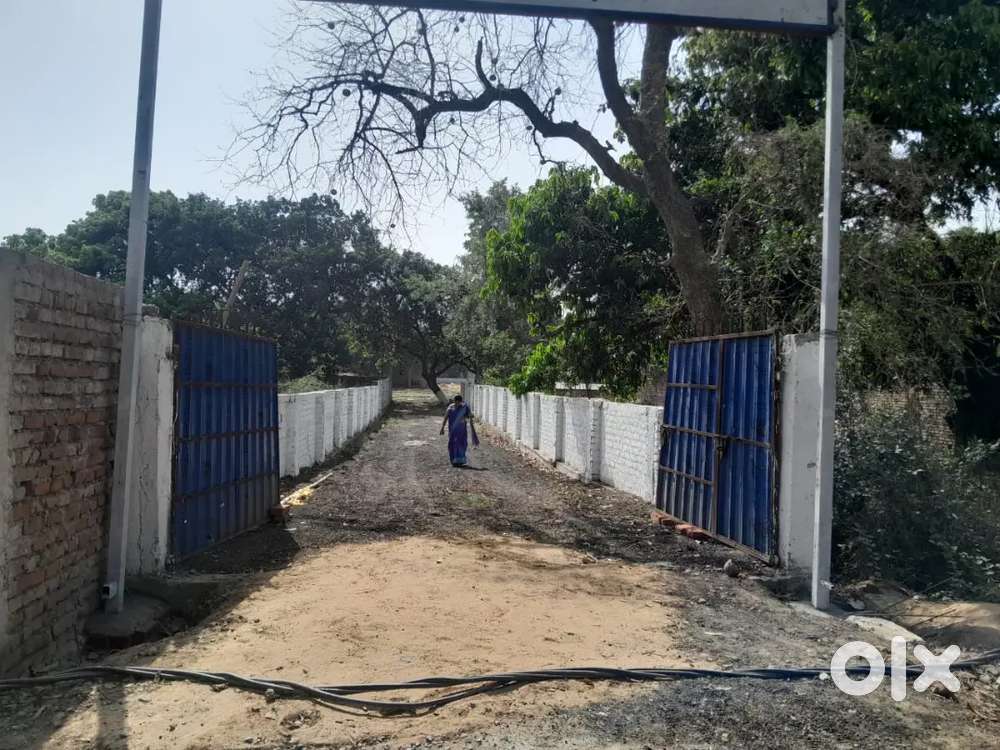Plot for sale on highway near DAV school and loyla school