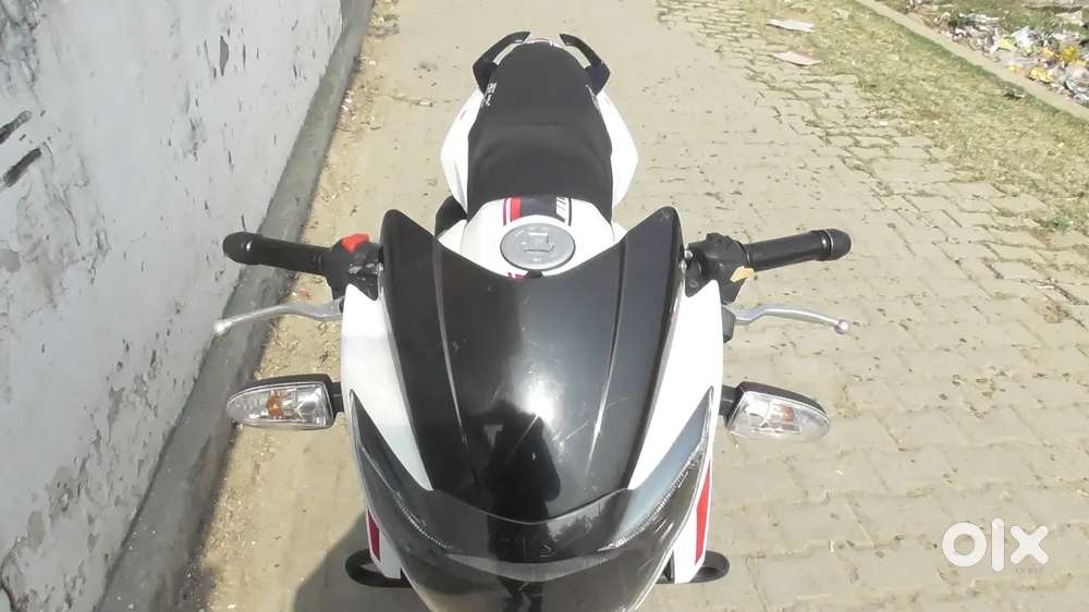 Gadi bahut kam chalti hai double disk brake hai