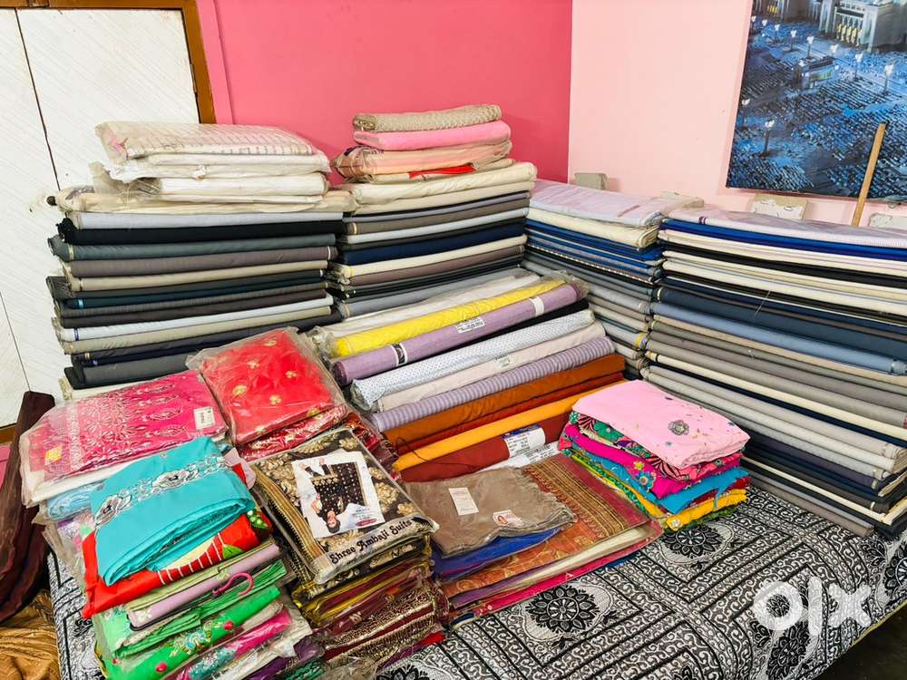 4 लाख का कपड़ा 2.10लाख में! थोक डील 4L cloth stock at 2.10L Bulk order