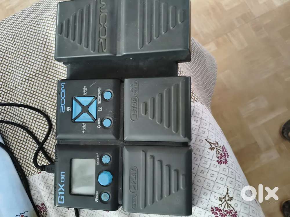 Zoom G1Xon guitar processor. Working fine.