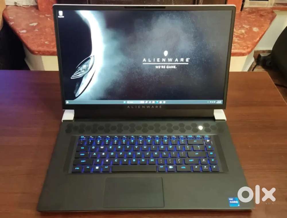 Dell ALIENWARE X17 R2 17.3 FHD 360Hz I7-12700H 1TB SSD 32GB W11P RTX