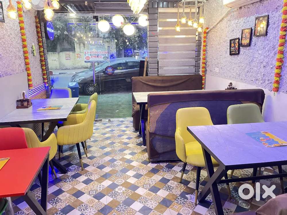 Hello iam selling 18 person setting set