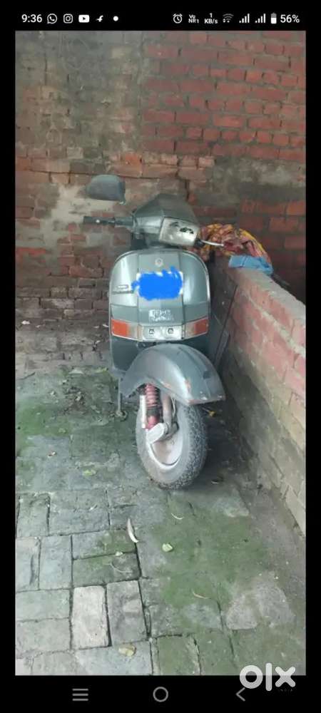 One kick strt LML VESPA SCOOTER.gud average price 8000