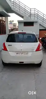Maruti Suzuki Swift 2012 Diesel 97800 Km Drive
