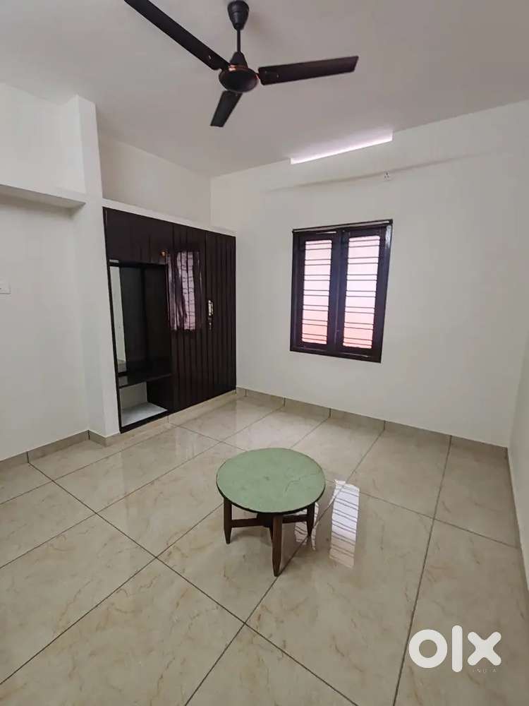 INDEPENDENT 2STORIED 3BHK HOUSE FOR RENT IN PEYAD THACHOTTUKAVU ROAD