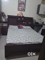 5by 6 queen size bed