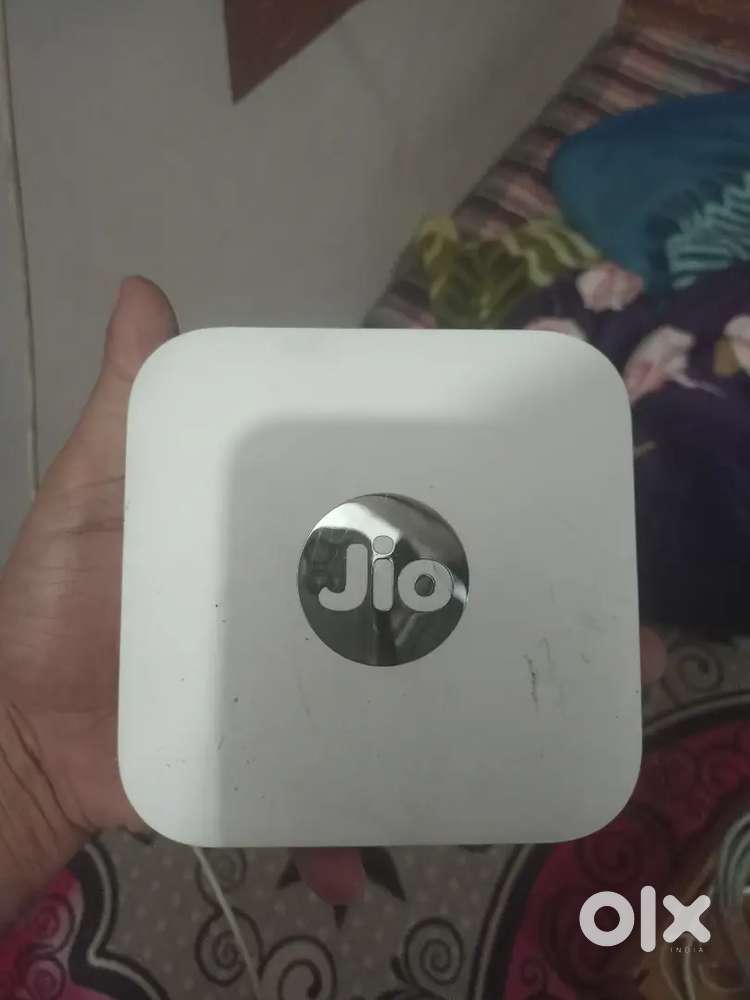 Jio setup box & airtel router