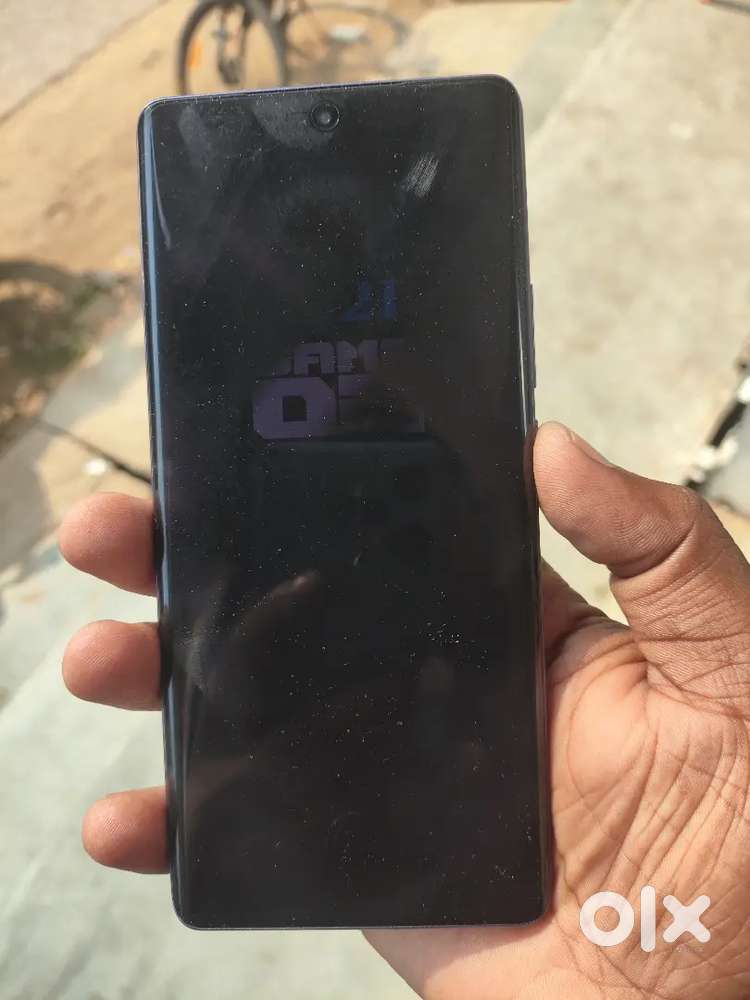 Realme gt 6t.    8/256