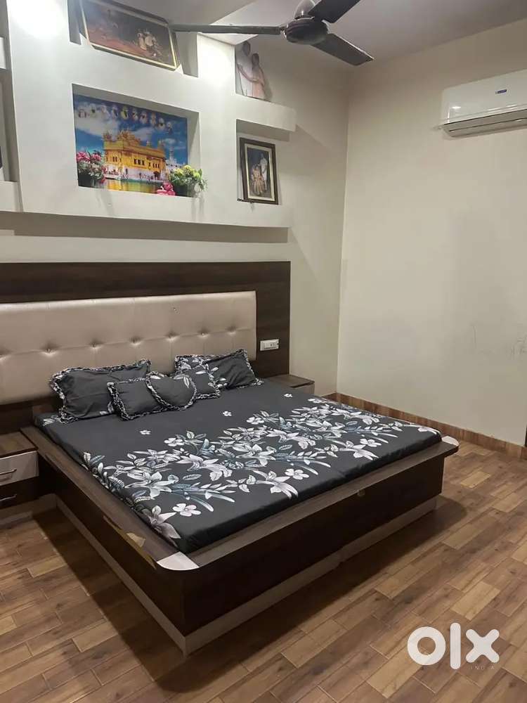 Independent kothi Rent   Separate  Balcony  Ready to Move