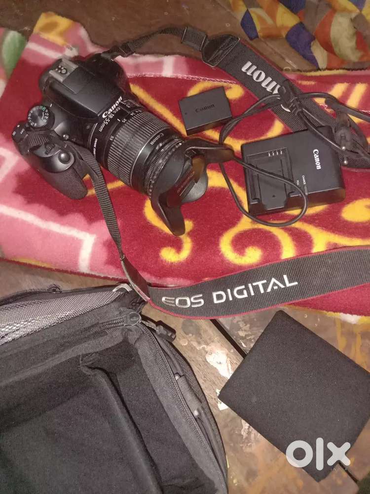 Canon EOS 1300D best condition