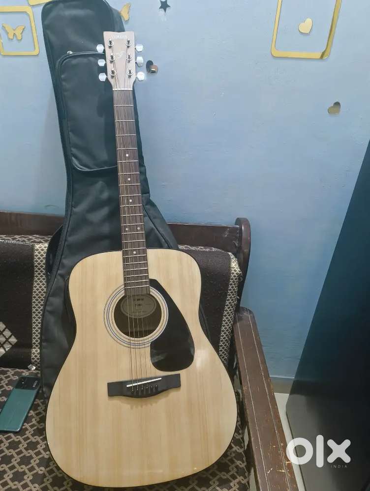YAMAHA GUITAR