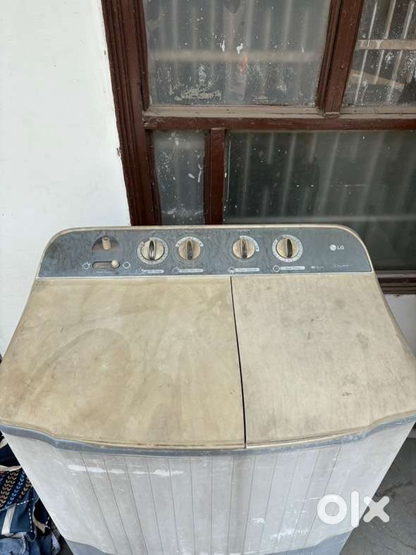 Semi washing machine