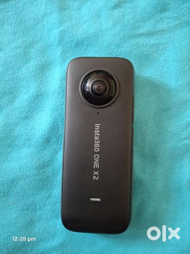 Insta 360 x2 action camera