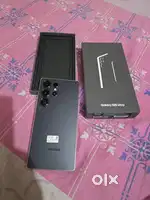 Samsung s25 ultra titanium Black 12gb 512gb 6 months old mint condtion