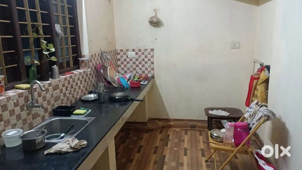 Vacancy available for 2 male person from December 1 bhk