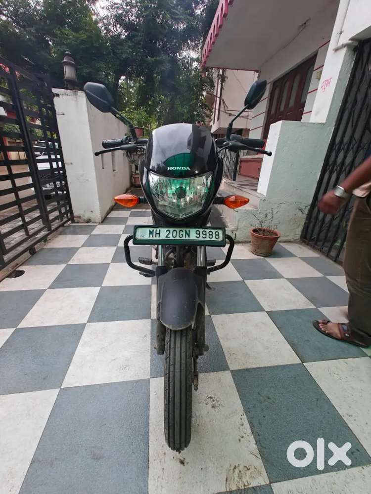 Excellent condition single hand use.