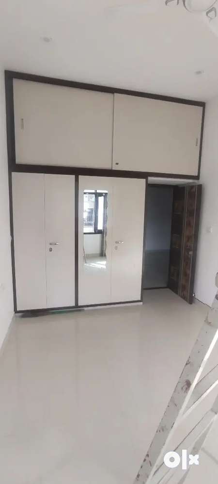 2/3 BHK flat available for rent