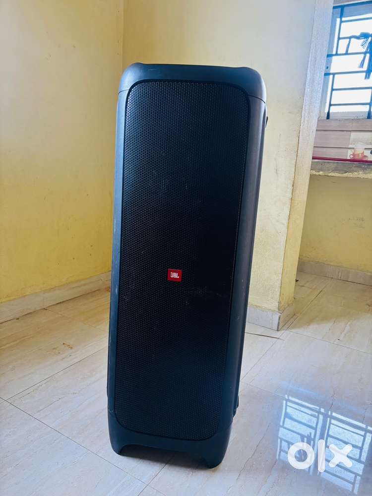 Jbl 1000 party speaker for rent